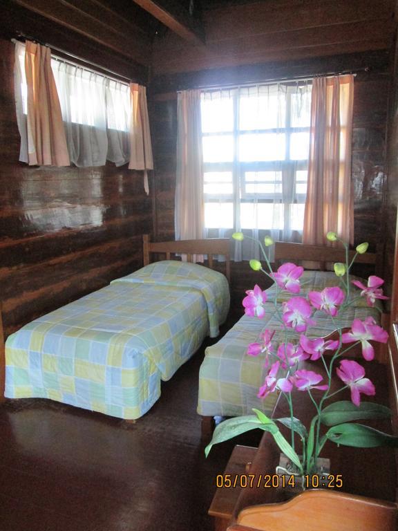 Sapadia Hotel And Cottage Parapat Quarto foto