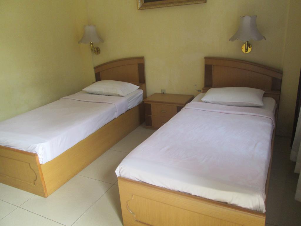 Sapadia Hotel And Cottage Parapat Quarto foto