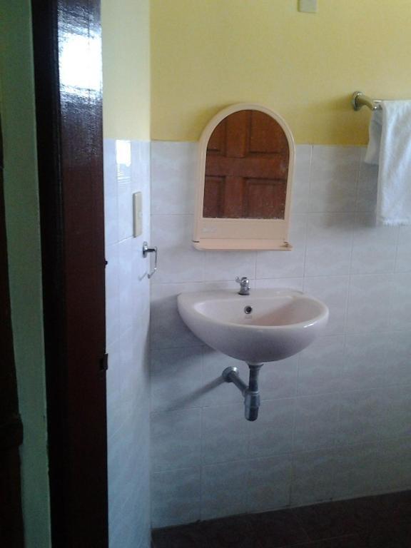 Sapadia Hotel And Cottage Parapat Quarto foto