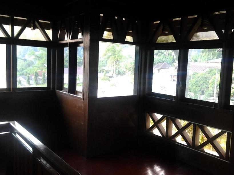 Sapadia Hotel And Cottage Parapat Quarto foto